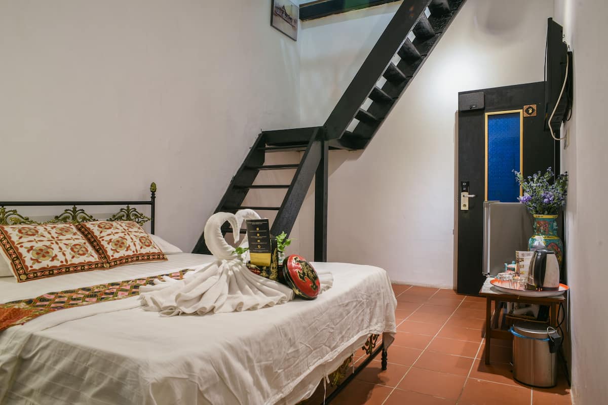 Deluxe Quadruple Room | 1 bedroom, free WiFi, bed sheets