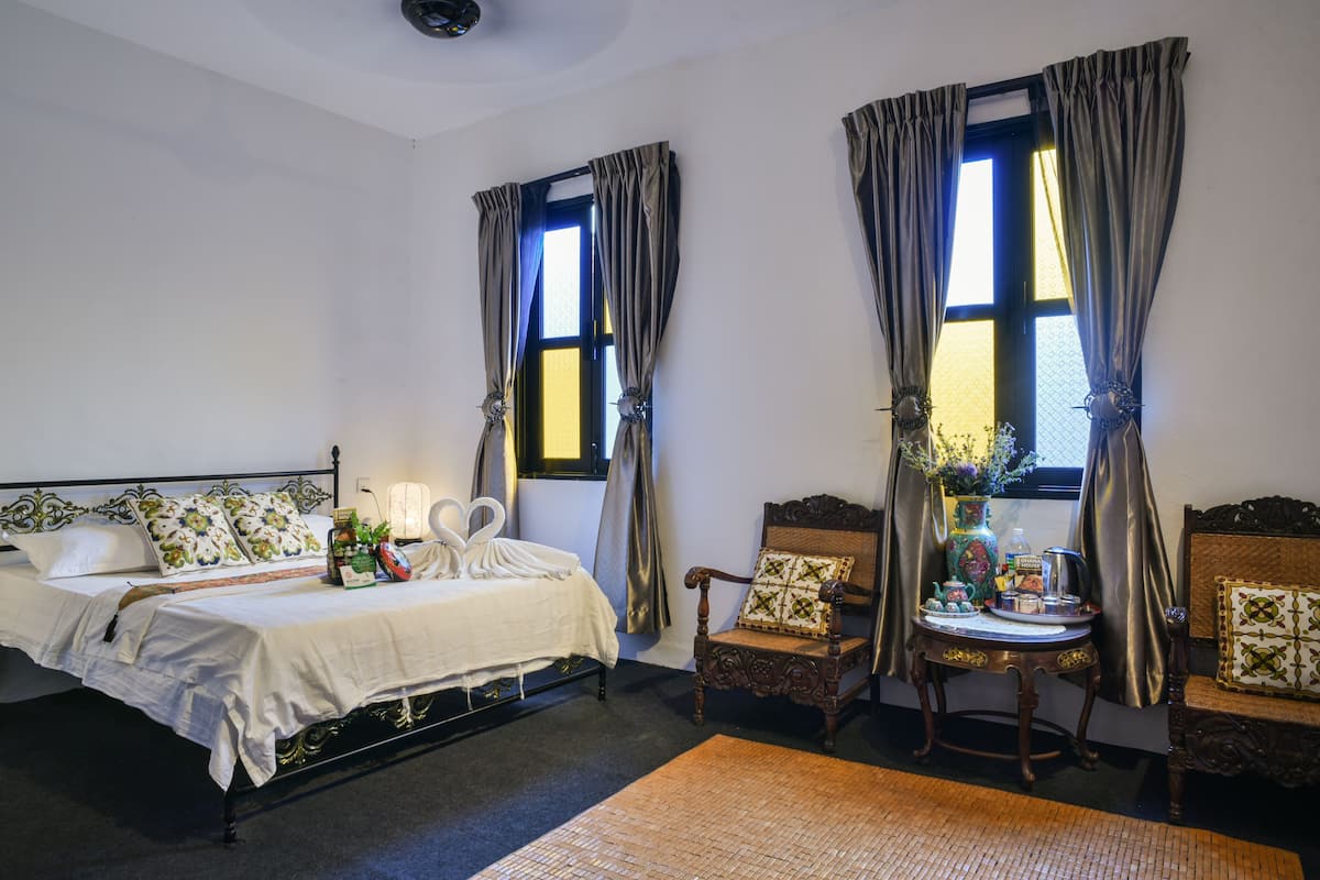 Deluxe Double Room | Free WiFi, bed sheets