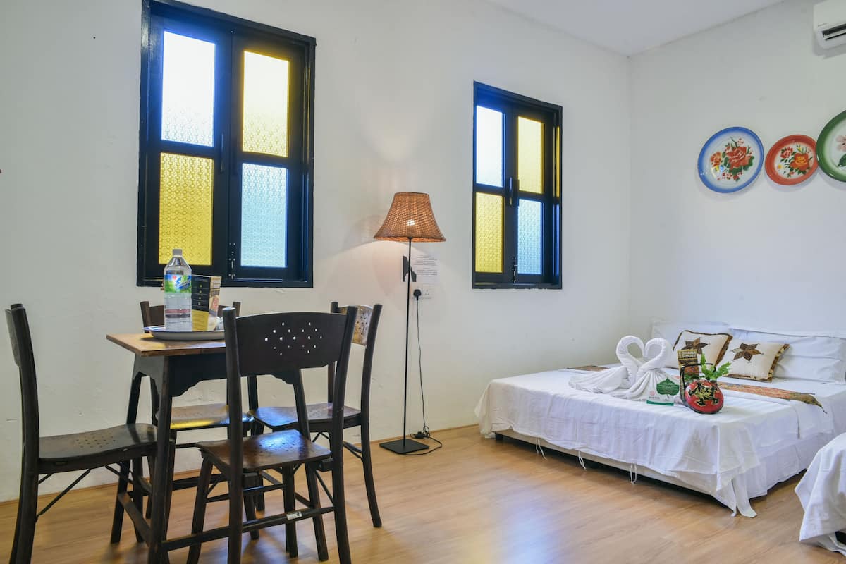 Standard Quadruple Room, Shared Bathroom | Free WiFi, bed sheets