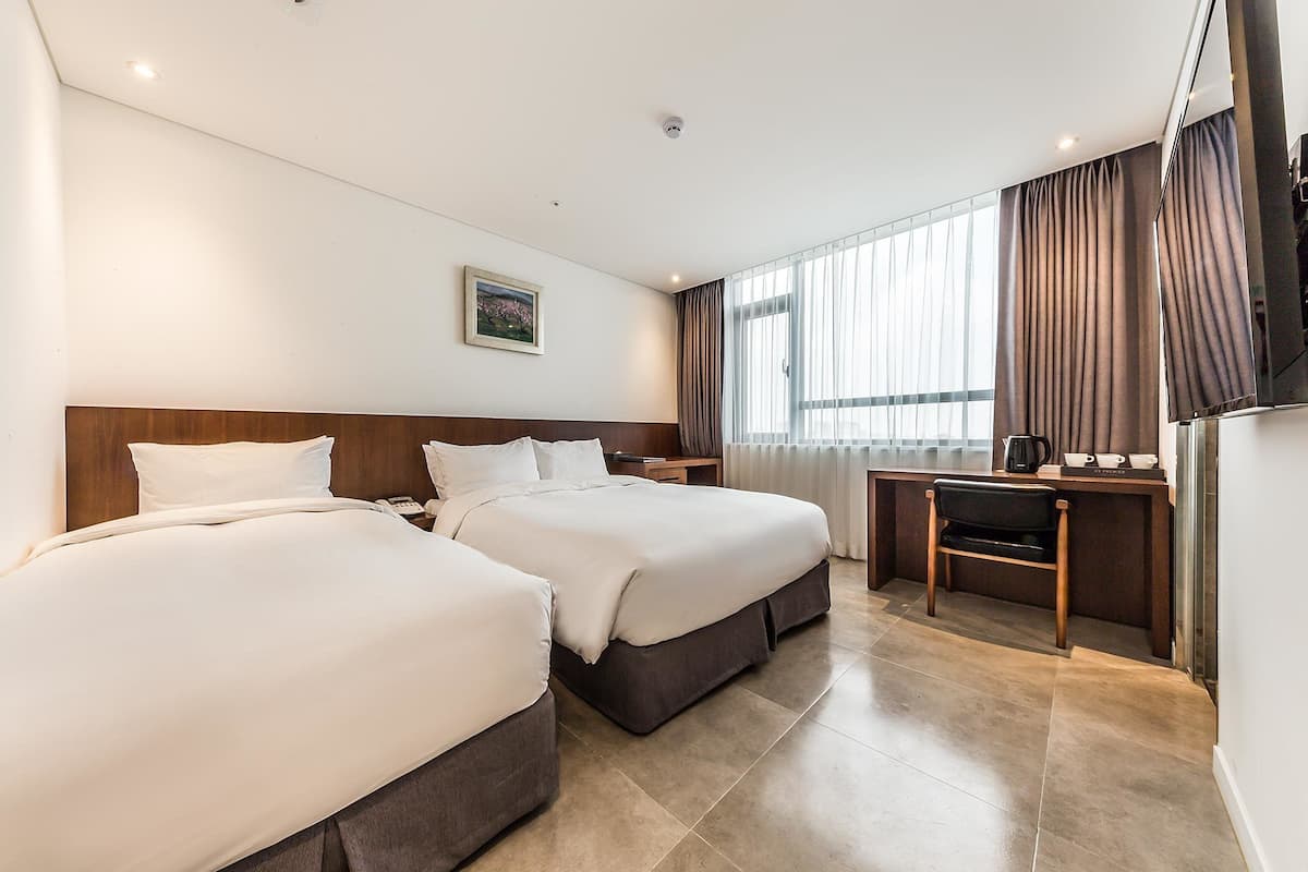 Family Twin Room