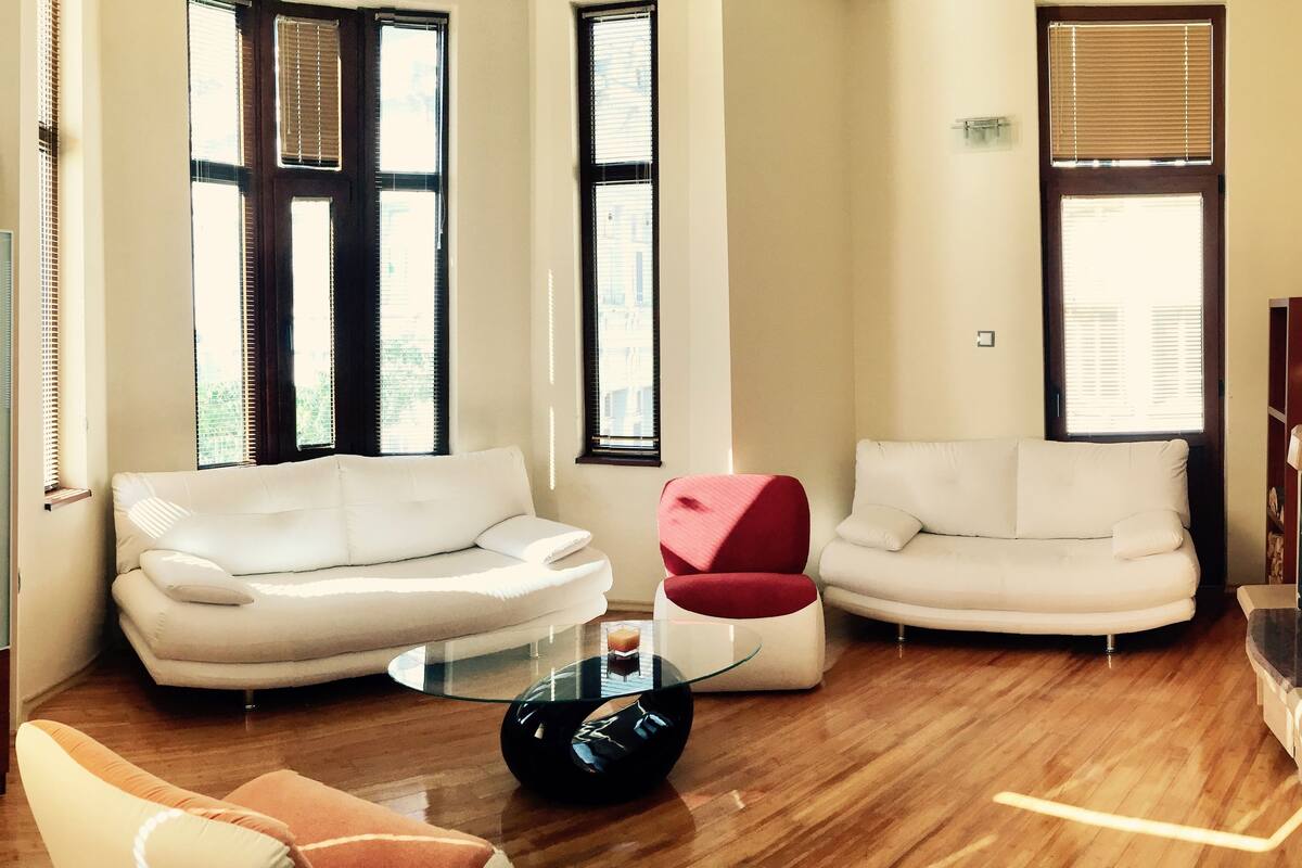 Luxury Apartment, 1 Bedroom (Alexandrovska 11 str.) | Living room | Flat-screen TV