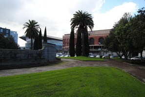 Property grounds - Private Studio next door to Spark Arena (Auckland)