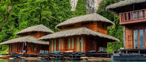 Family Quadruple Room, 2 Bedrooms, Non Smoking, Lake View