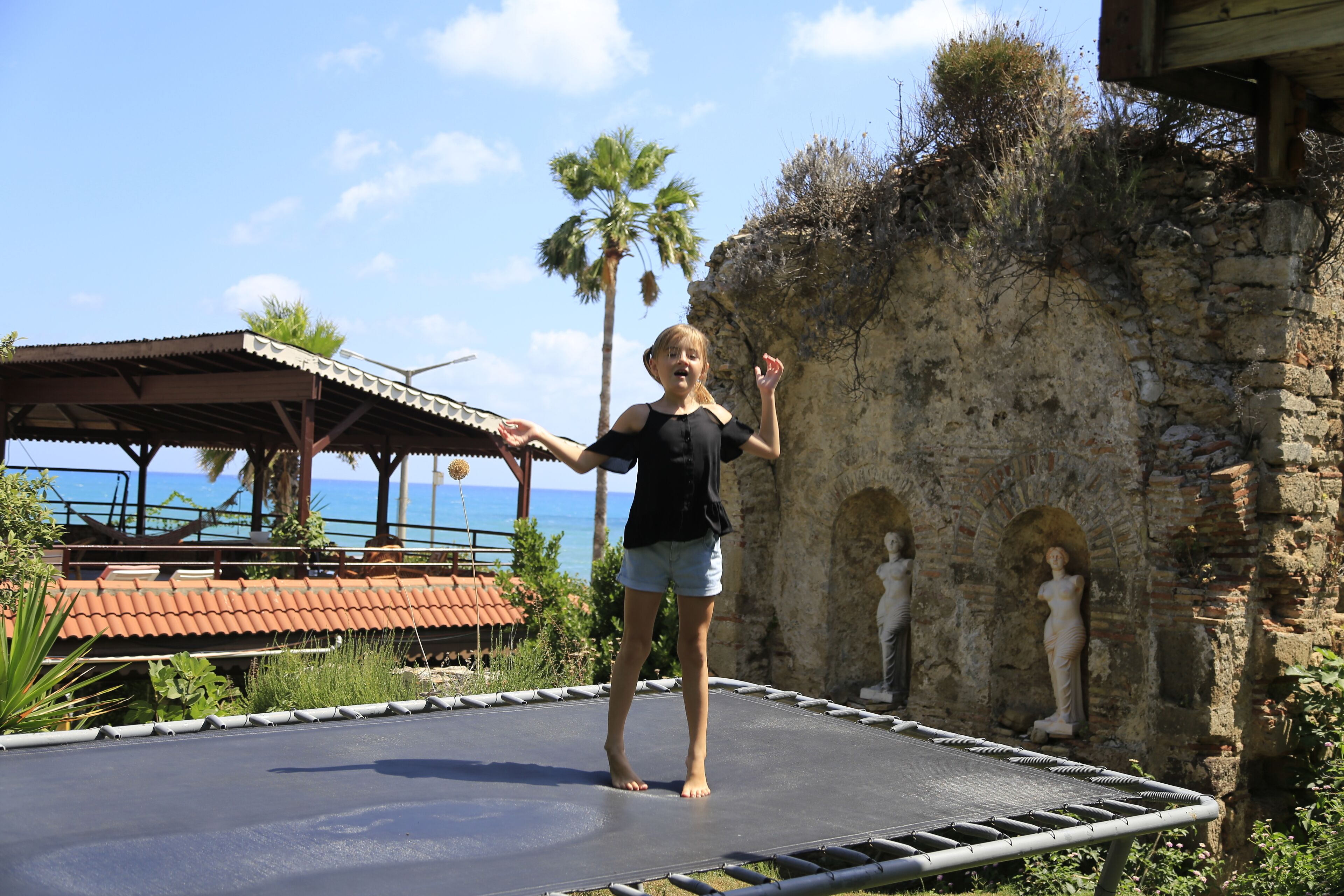 children’s play area – outdoor