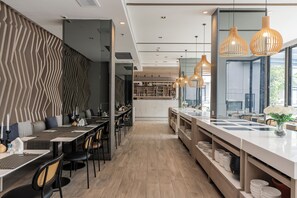 Restaurant - Arden Hotel and Residence (Pattaya)