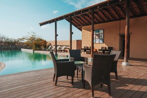 Outdoor pool - The Palmyrah House (Mannar)