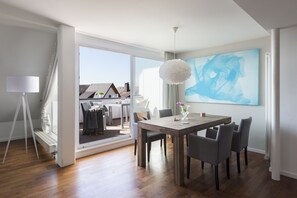 In-room dining - Bodenseehotel Renn (Hagnau)