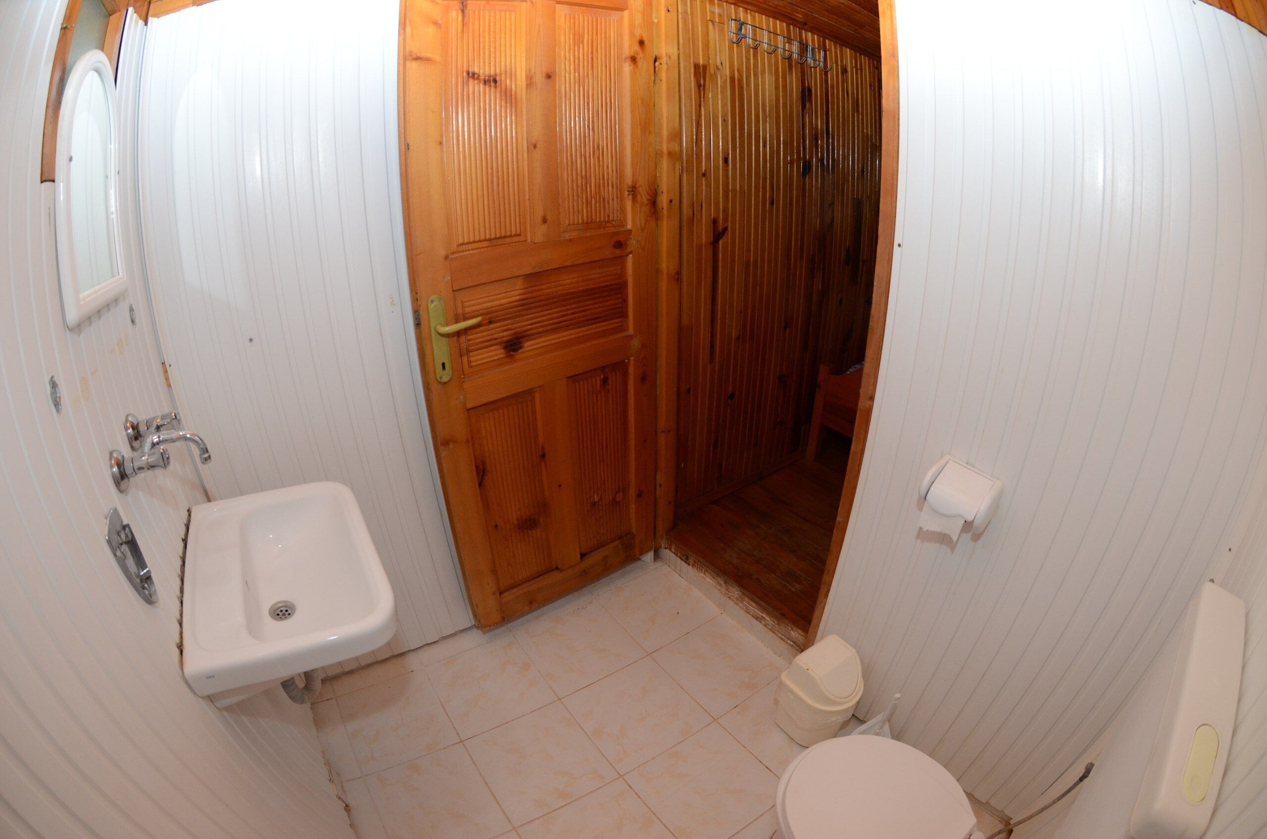 economy triple room | bathroom | shower, hair dryer, towels