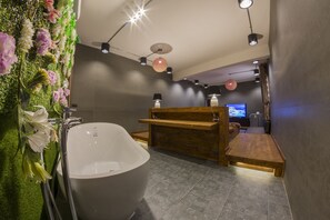 Free WiFi - Maximum Luxury Apartment (Udon Thani)