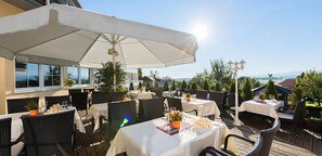 Breakfast, lunch and dinner served  - Hotel Am Sonnenhang (Oy-Mittelberg)