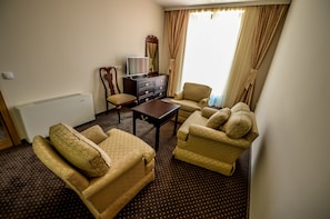 Family Suite | Living area