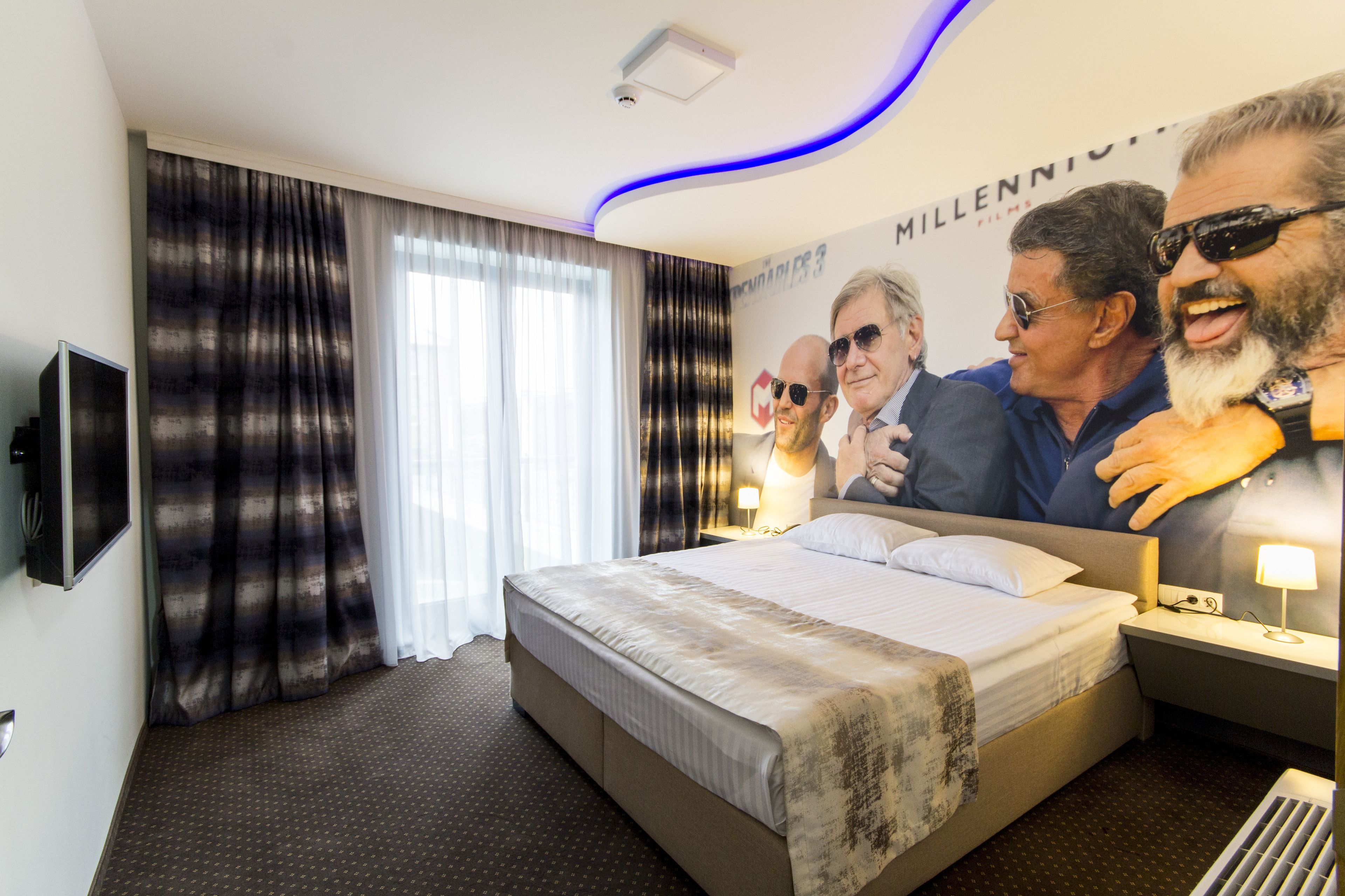 family suite | minibar, in-room safe, desk, soundproofing