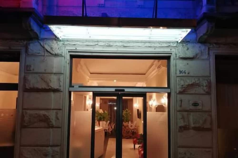 HOTEL UNIVERSO