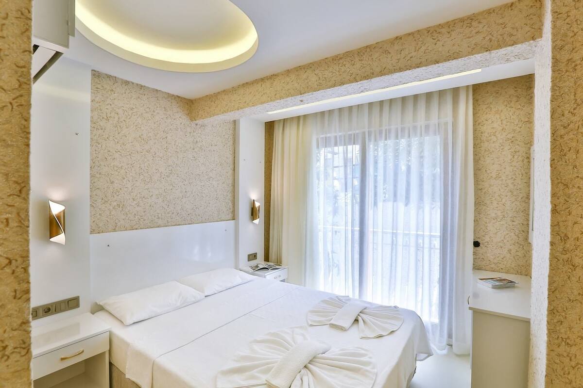 Quarto standard | Frigobar, cofres nos quartos, escrivaninha, berços grátis