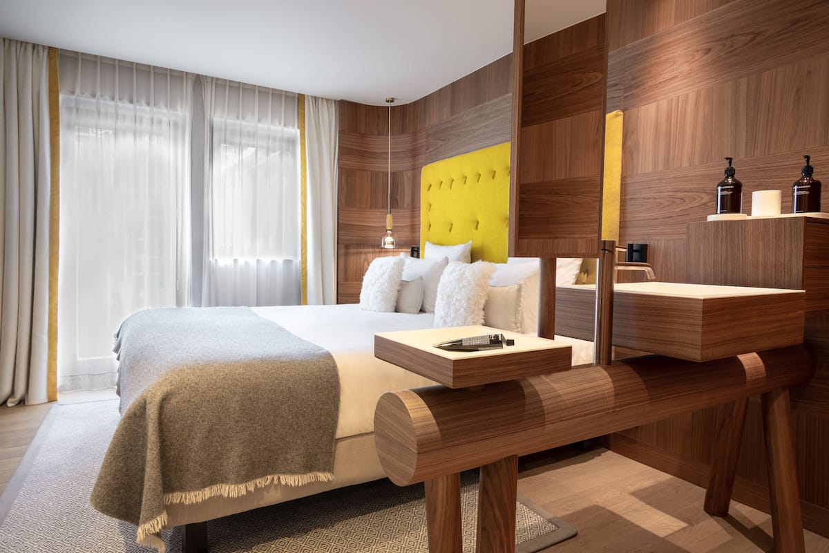 Superior tweepersoonskamer | 1 slaapkamer, luxe beddengoed, een minibar, een kluis op de kamer