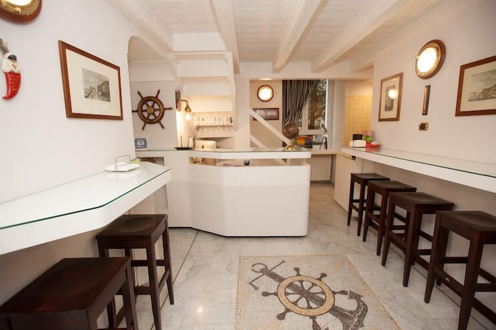 Ausonia Bed & Breakfast by null