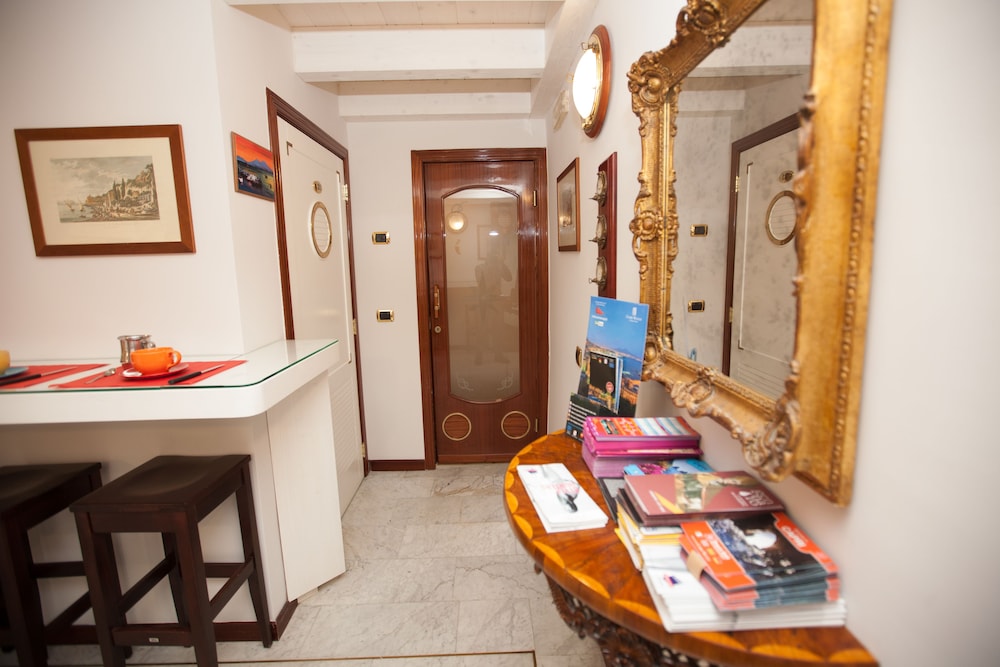 Ausonia Bed & Breakfast by null