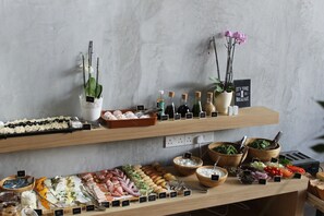 Buffet - Qbic City Hotel (Larnaca)
