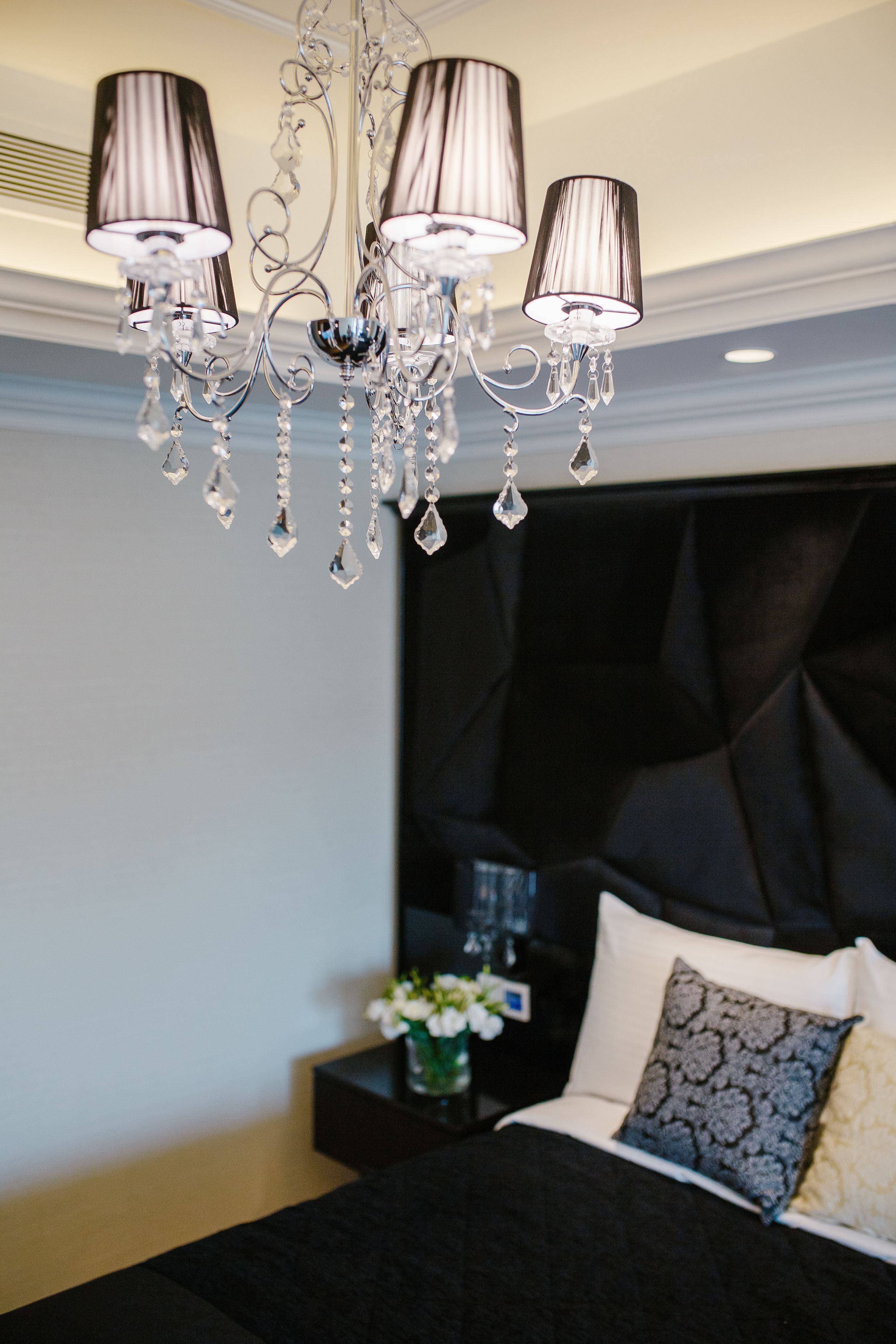 deluxe suite, jetted tub, city view | 1 bedroom, in-room safe, desk, soundproofing