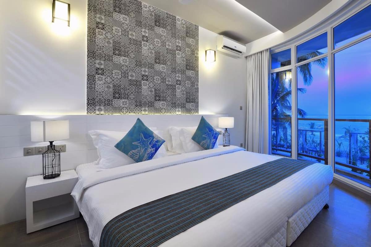 In-room safe, desk, laptop workspace, iron/ironing board