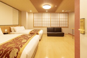 ファミリールーム | 羽毛の掛け布団、客室ごとに異なる装飾、防音設備、アイロン / アイロン台