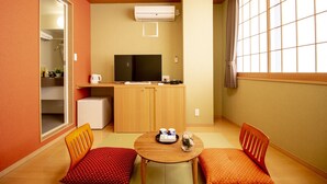和室A | 羽毛の掛け布団、防音設備、アイロン / アイロン台、WiFi (無料)