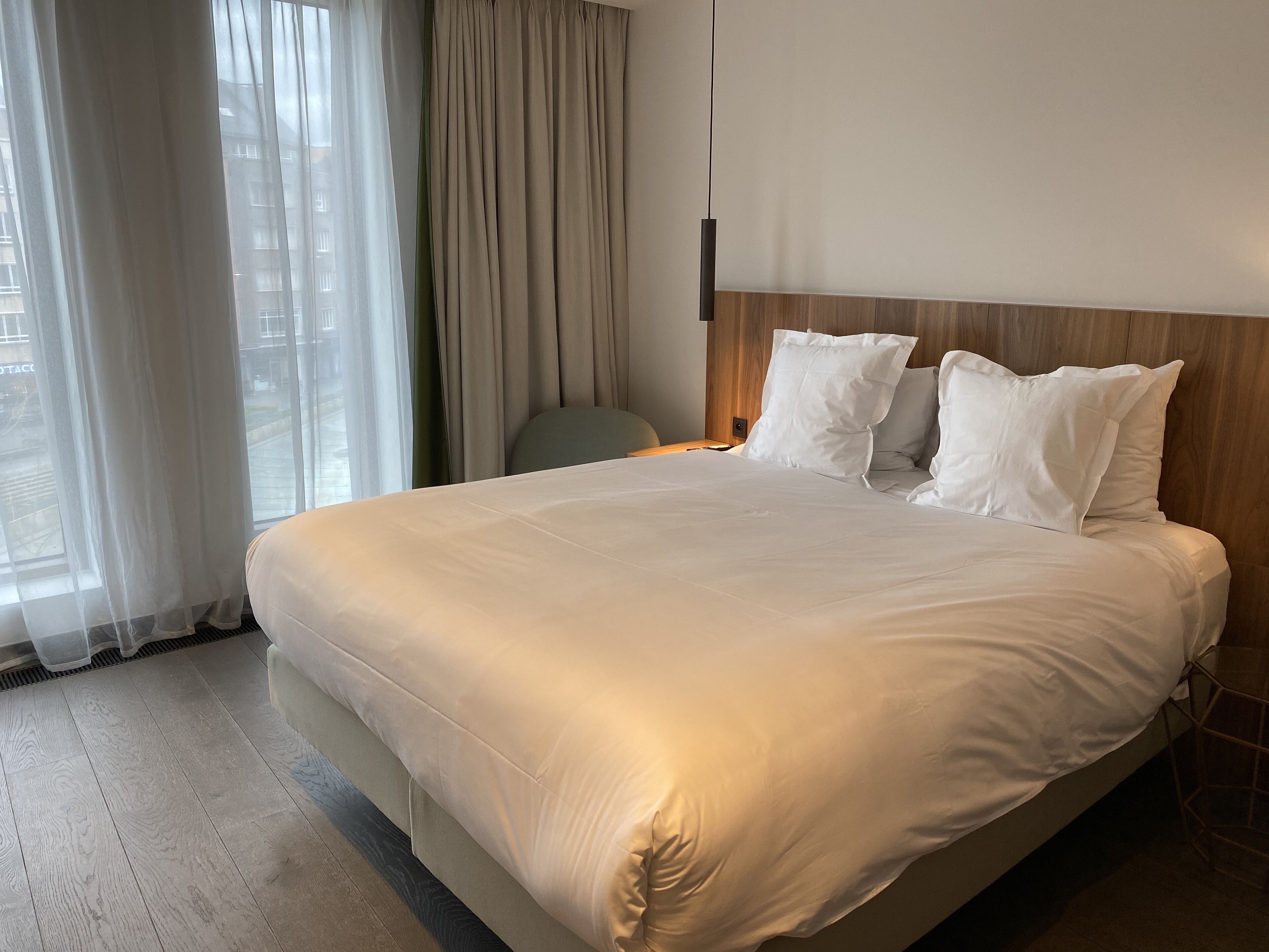deluxe double room | premium bedding, minibar, in-room safe, desk