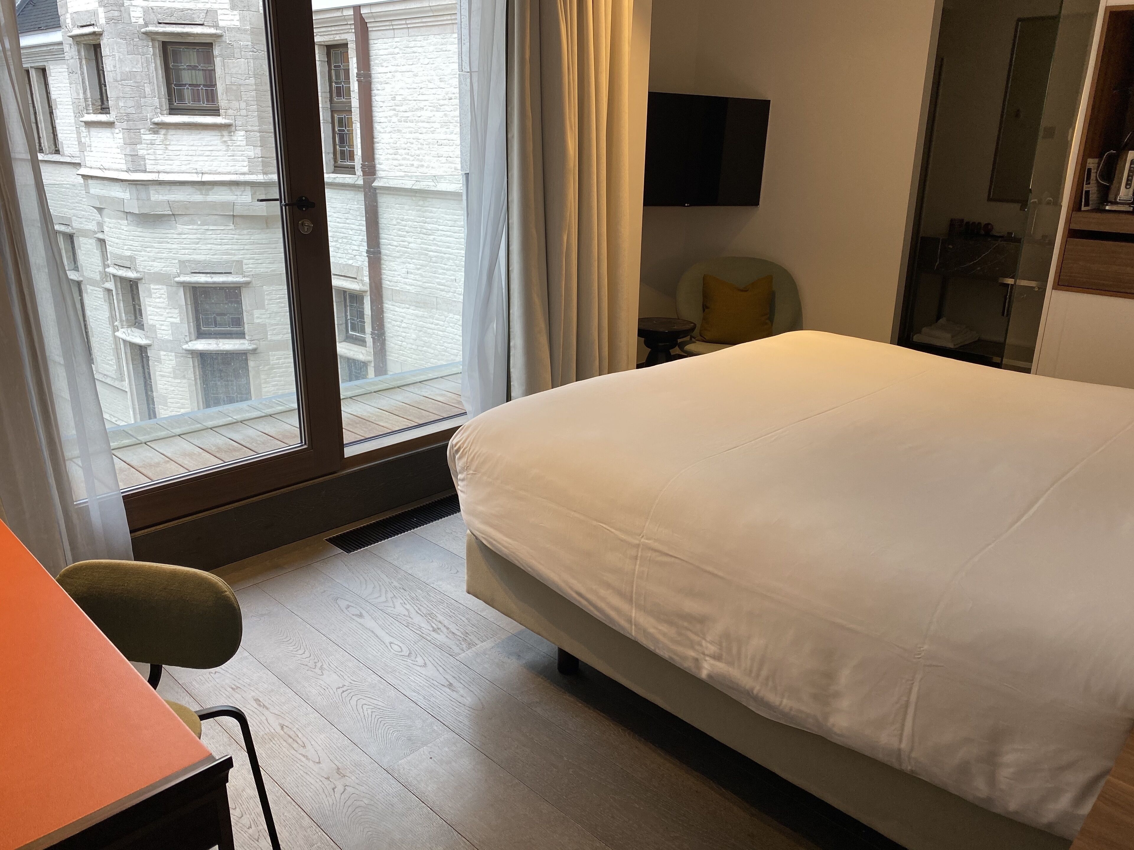 deluxe double room, balcony | premium bedding, minibar, in-room safe, desk