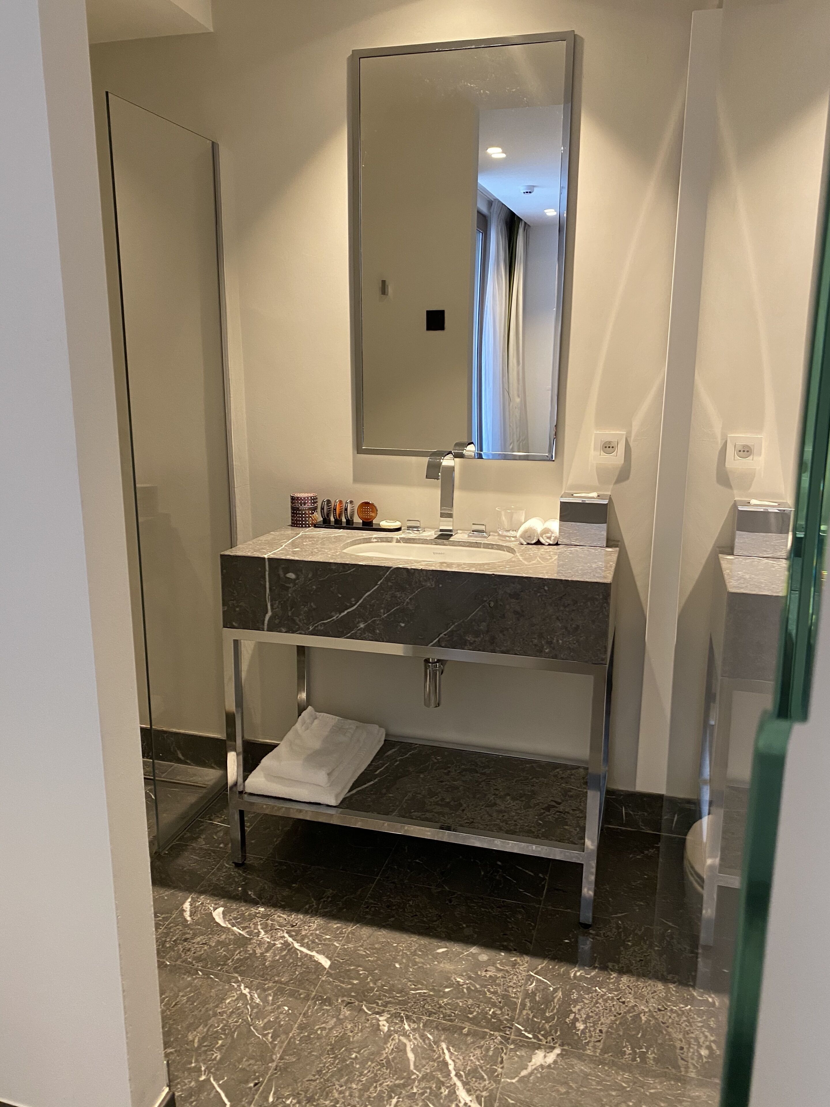 deluxe double room | premium bedding, minibar, in-room safe, desk