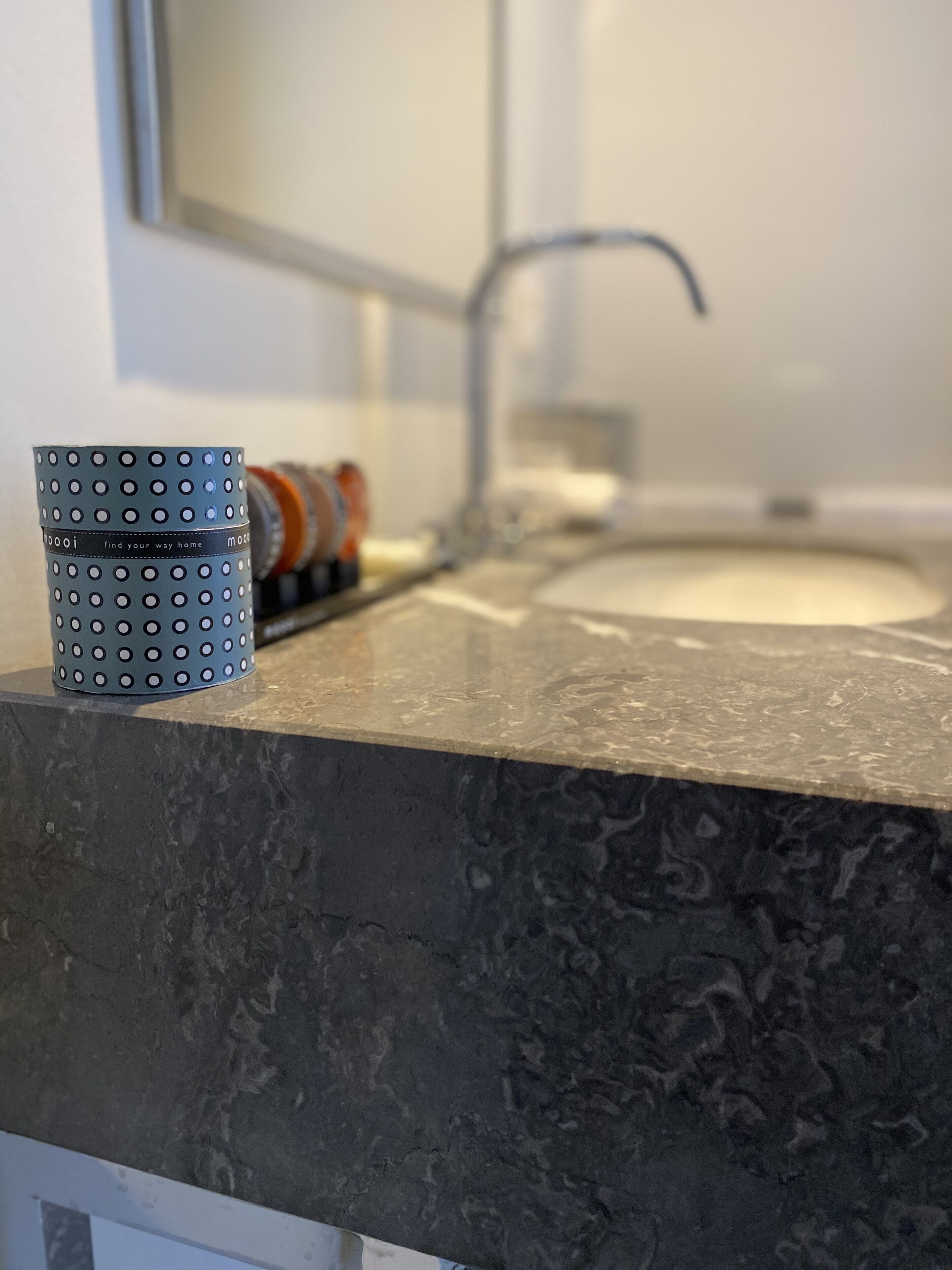 shower, rainfall showerhead, free toiletries, hair dryer