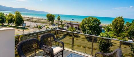 Double Room, Balcony, Sea View | Premium bedding, minibar, in-room safe, desk