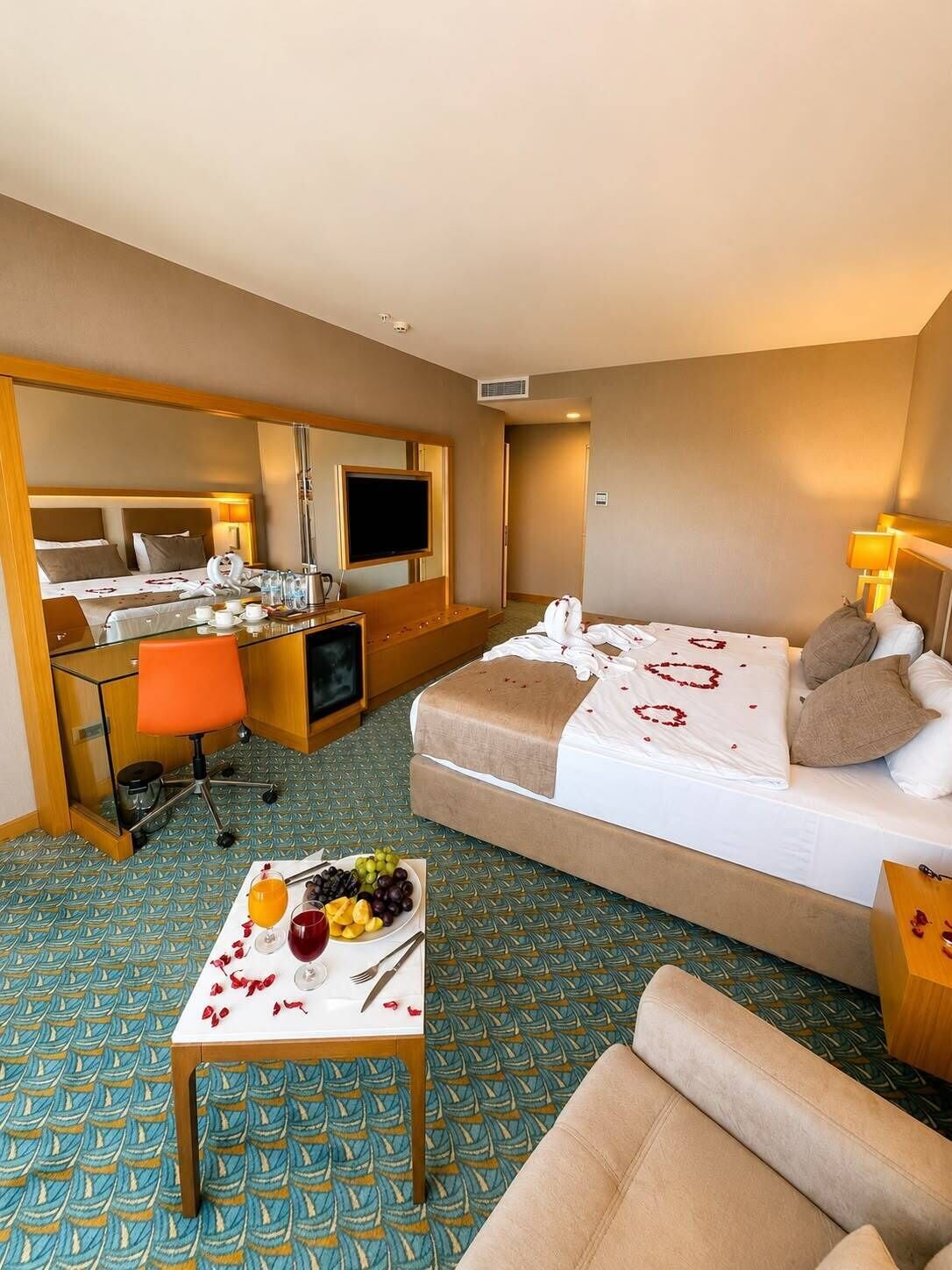 Biancheria da letto di alta qualità, minibar, una cassaforte in camera