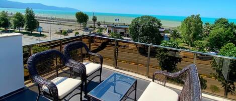 Double Room, Balcony, Sea View | Premium bedding, minibar, in-room safe, desk