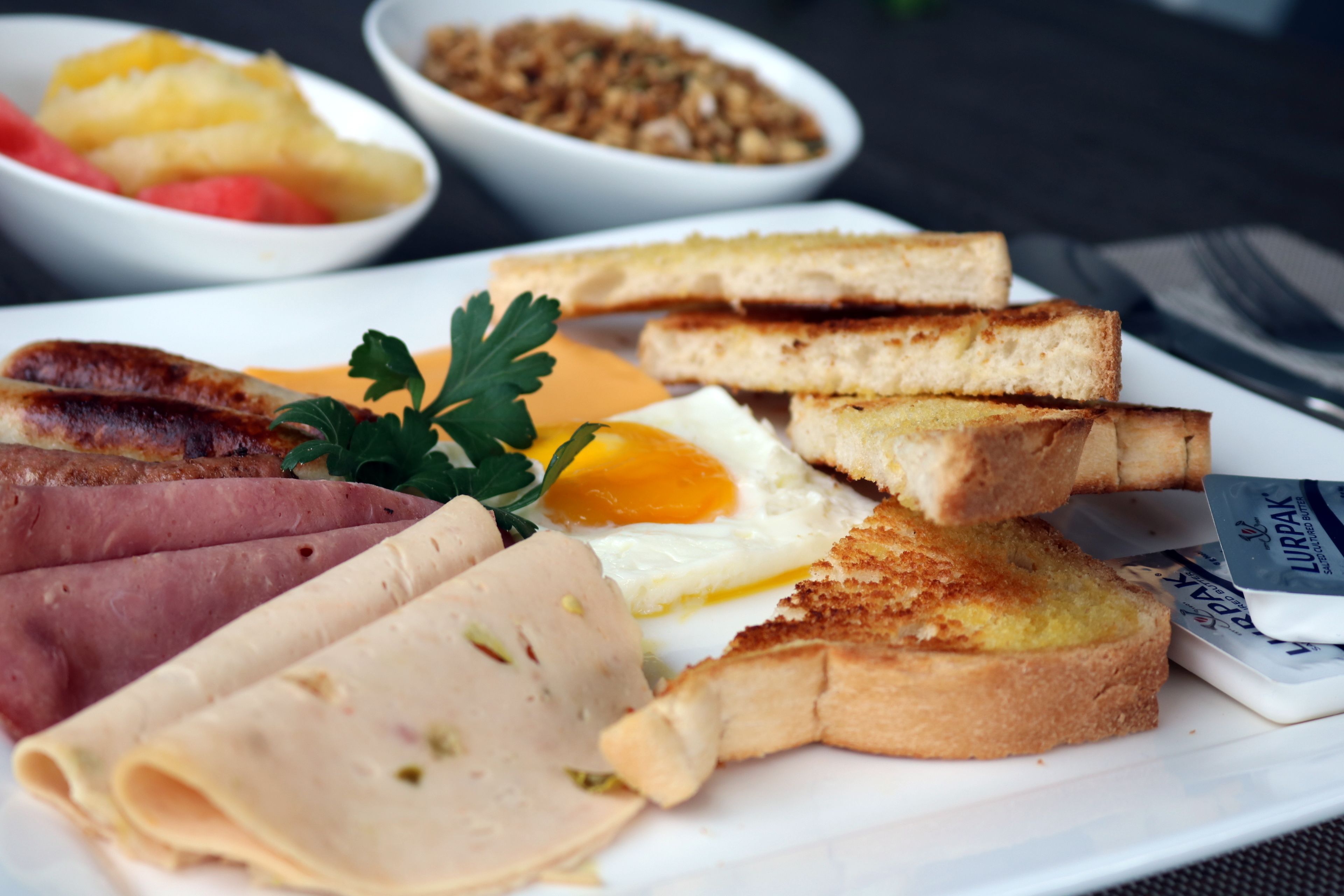 free daily continental breakfast