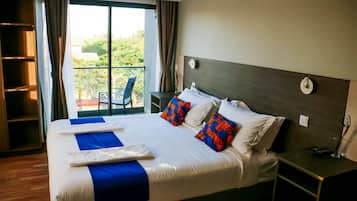 Habitación doble Deluxe, 1 cama King size, Terraza | Balcón