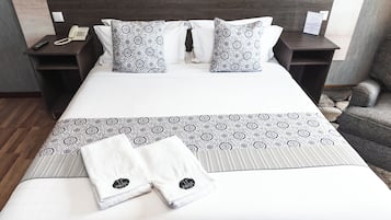 1 bedroom, in-room safe, desk, laptop workspace