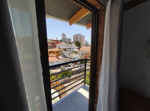 Panoramic Apartment, Multiple Beds, Private Bathroom | Down comforters, blackout drapes, iron/ironing board, free WiFi - Comarca Recreo (Vina del Mar)