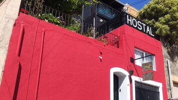 Fachada da propriedade