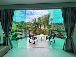 Quarto premium | 1 quarto, frigobar, cortinas blackout, Wi-Fi de cortesia