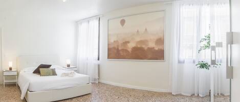 Classic Apartment, 3 Bedrooms (Check-in online) | 3 bedrooms, premium bedding, down duvets, individually furnished