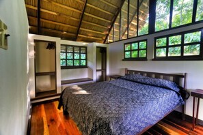 Coffres-forts dans les chambres, Wi-Fi gratuit