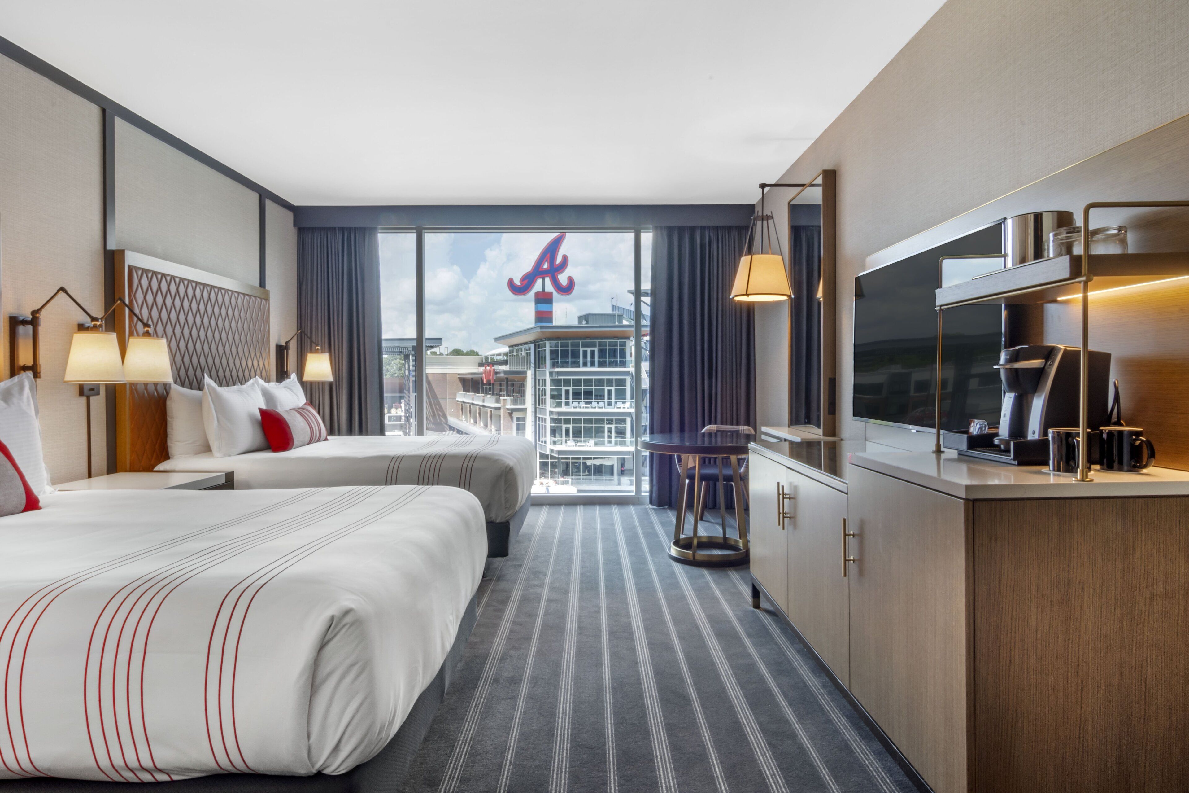 premium bedding, pillow-top beds, minibar, in-room safe