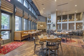 Restaurant - Omni Hotel At The Battery Atlanta (Atlanta)