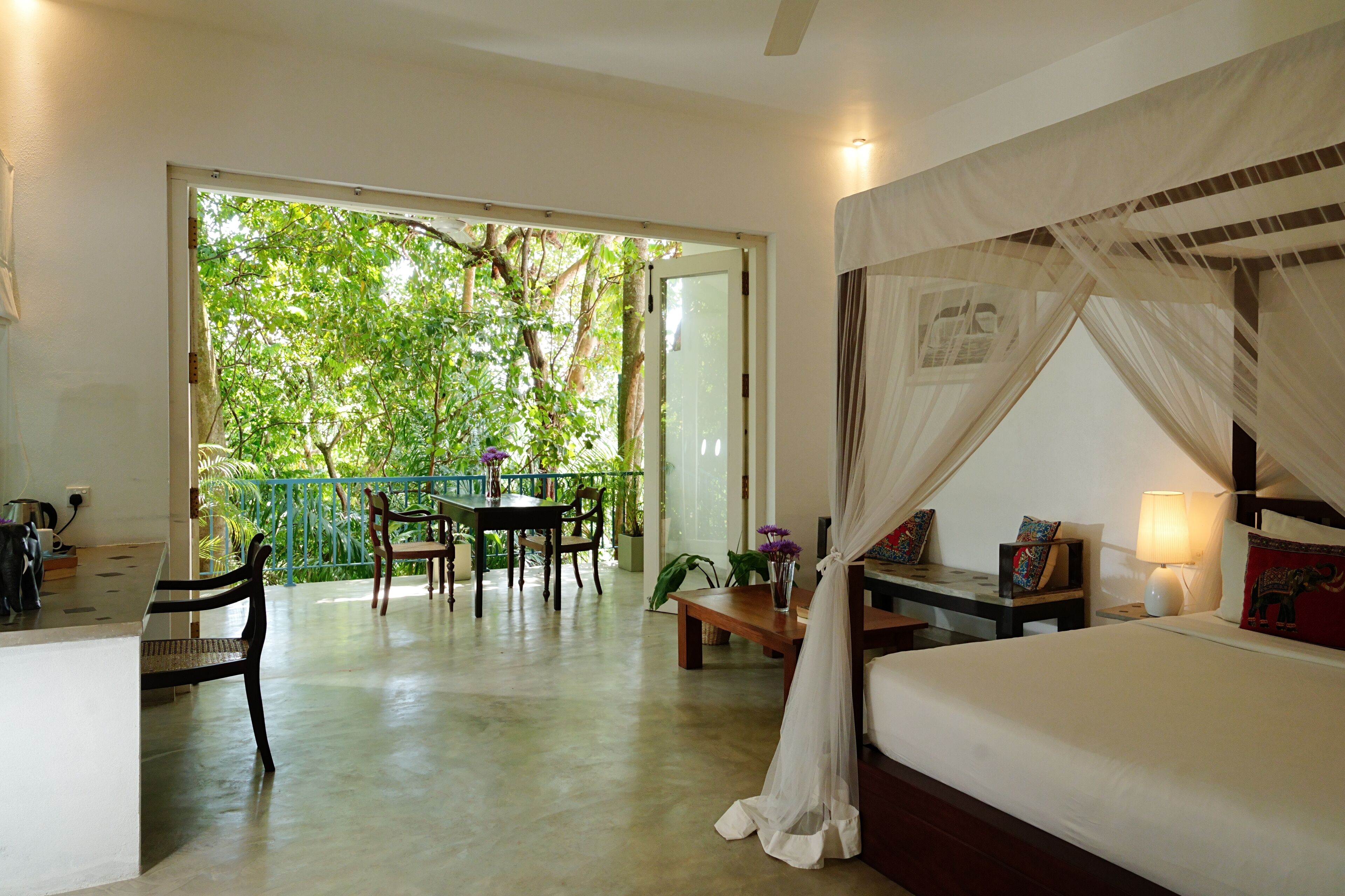 Deluxe Room | 1 bedroom, Egyptian cotton sheets, premium bedding, pillowtop beds