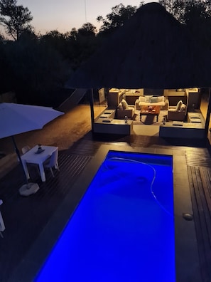 Exercise/lap pool