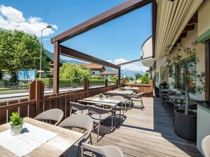 Terrace/patio - Hotel Alpina (Ried im Zillertal)
