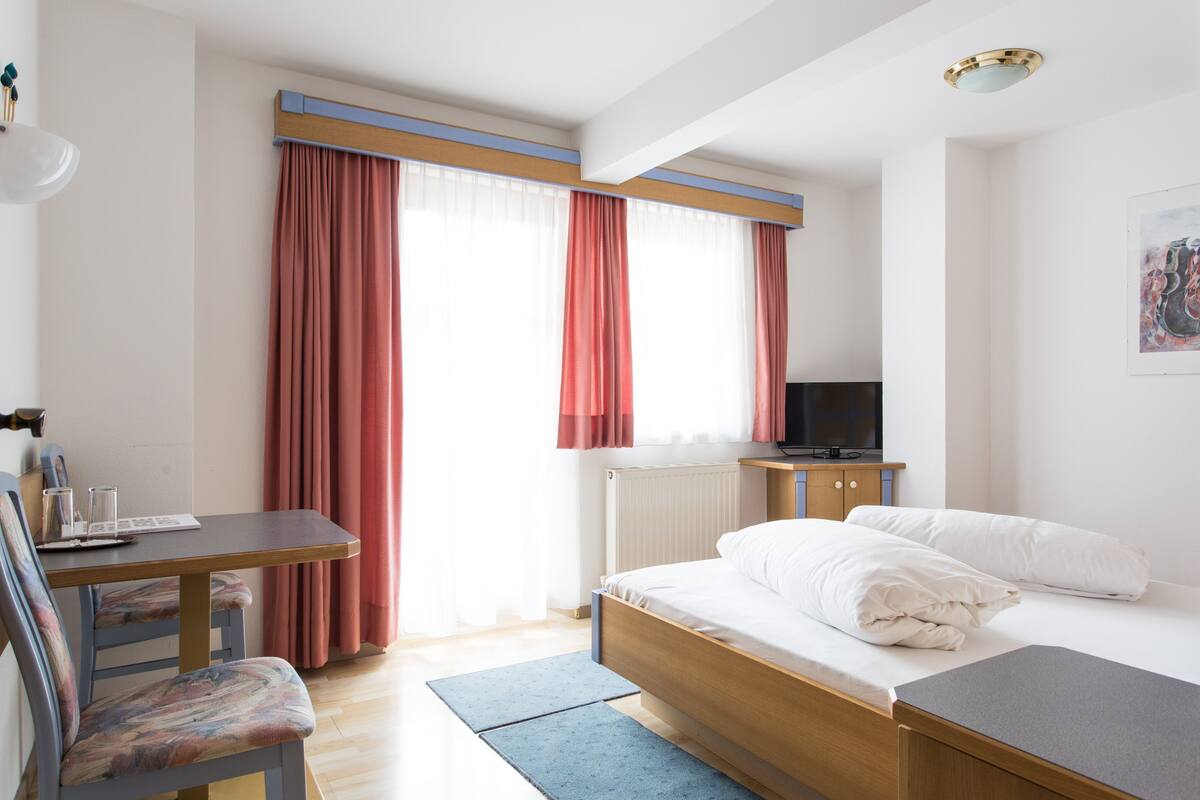 Suite, 2 Bedrooms | In-room safe, desk, free WiFi