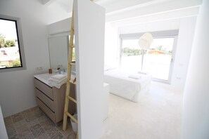 Villa, 3 Bedrooms, Private Pool | 3 bedrooms, blackout drapes, cribs/infant beds, free WiFi - Villa Nathalie (El Campello)