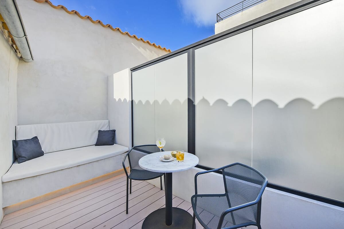 room, terrace (style) | view from room