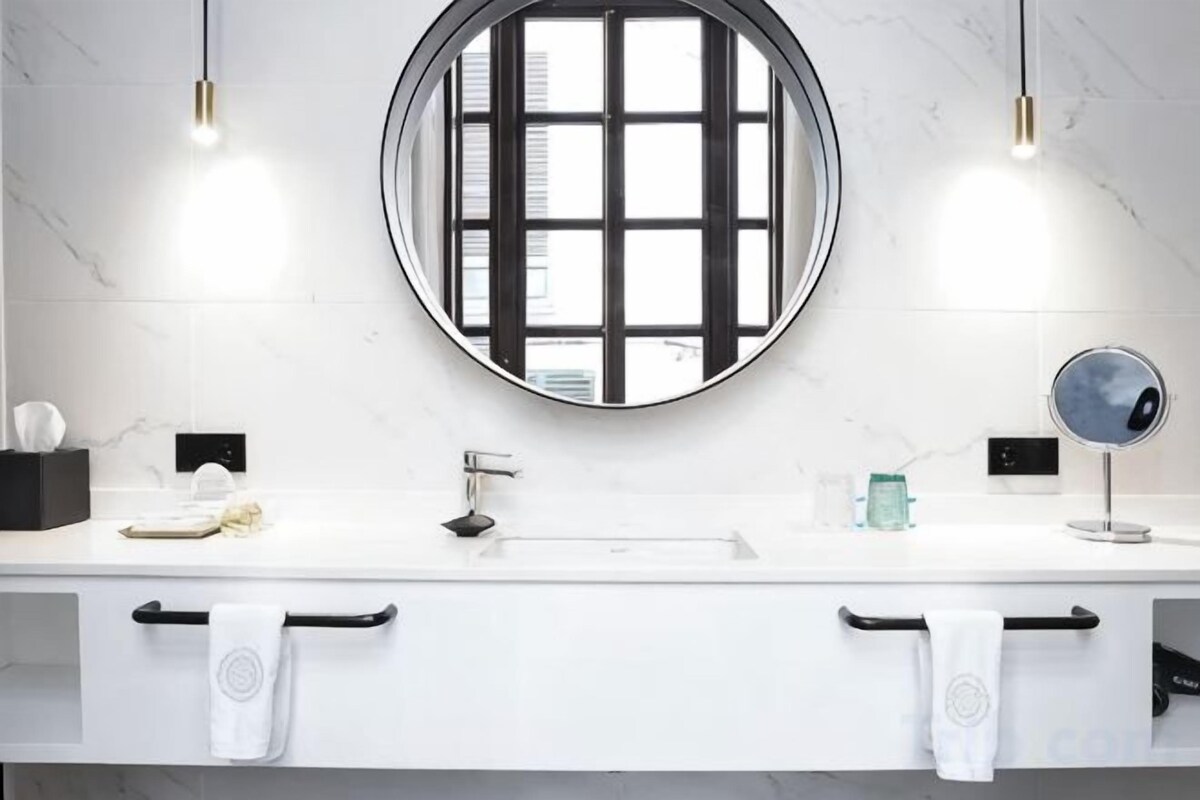 Bathroom | Eco-friendly toiletries, bathrobes, slippers, towels